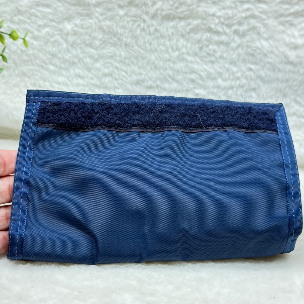 California Wallet Blue Nylon Toiletry Bag with Fold-Over Flap - Picture 9 of 11